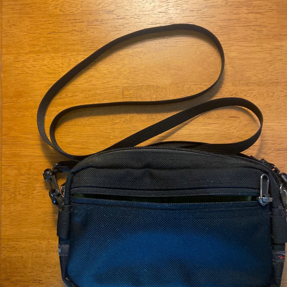 Tom Bihn shoulder bag